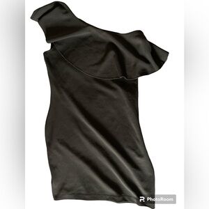 Cute black emerald sundae dress that fits your curves.